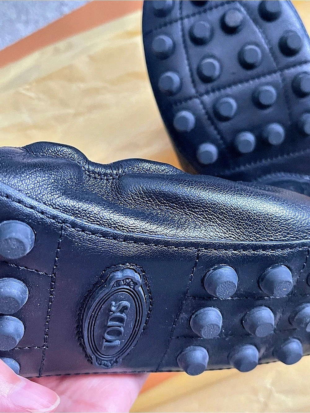 Tod's Women’s Gommino Bow-Detailed Leather Ballerina Flats Black EU 38 - Picture 9 of 14